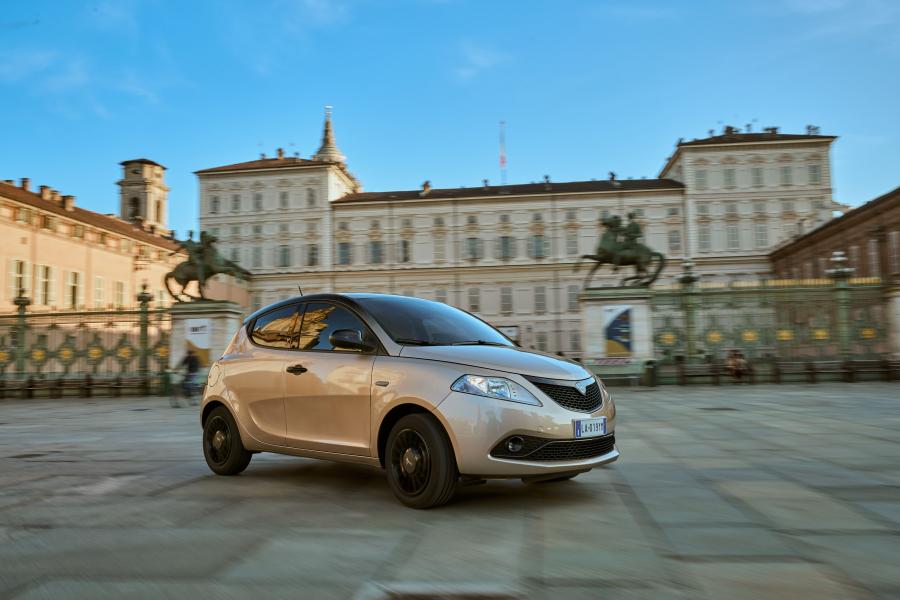  Lancia Ypsilon Monogram (846) 2019 года  (фото 1 из 32)